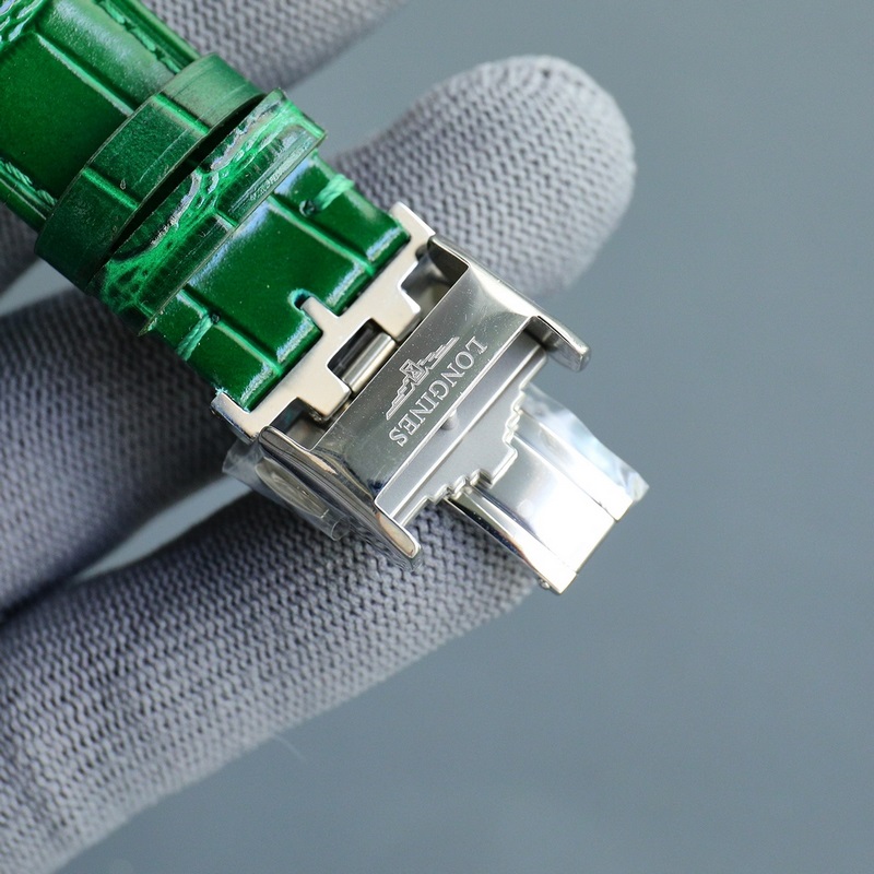 TW新款浪琴傳統(tǒng)系列，浪琴全新推出制錶傳統(tǒng)腕錶，它將現(xiàn)代美學理念和複古元素結合起