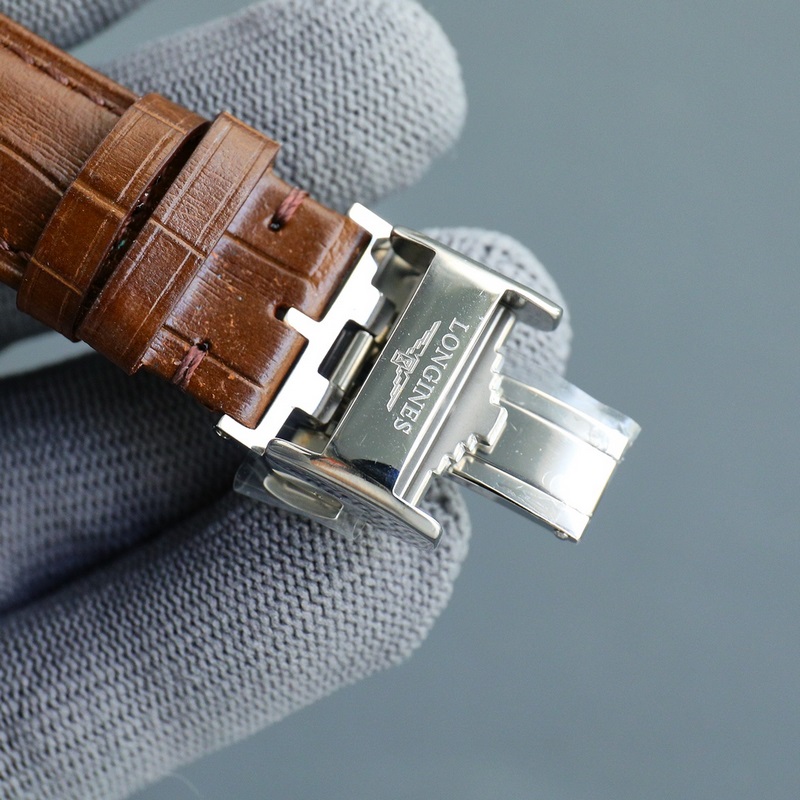 TW新款浪琴傳統系列，浪琴全新推出制錶傳統腕錶，它將現代美學理念和複古元素結合起