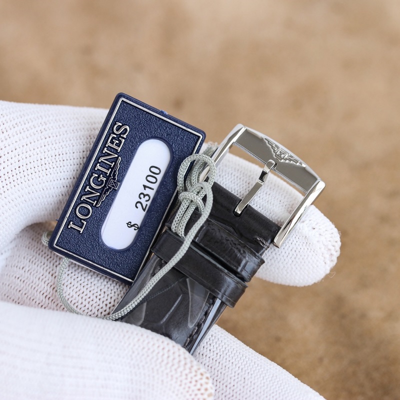 （三碼合一）3D首推，浪琴軍旗經典複刻日月星辰腕錶，新款上市！ 字面：采用弧