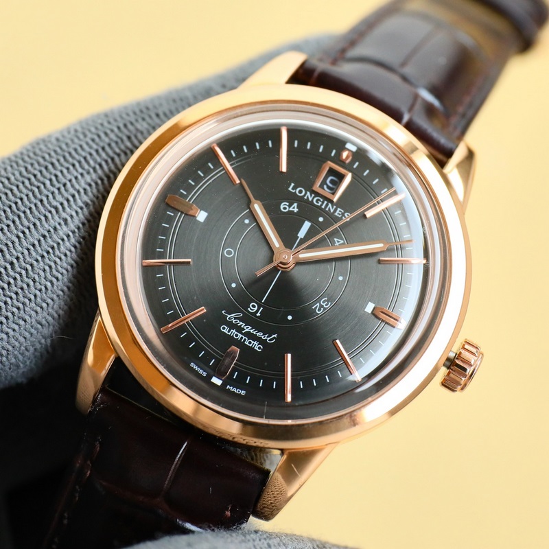 浪琴-康卡斯系列經(jīng)典複刻“獨(dú)眼龍” “獨(dú)眼龍”是浪琴于上世紀(jì)60年代推出的一款