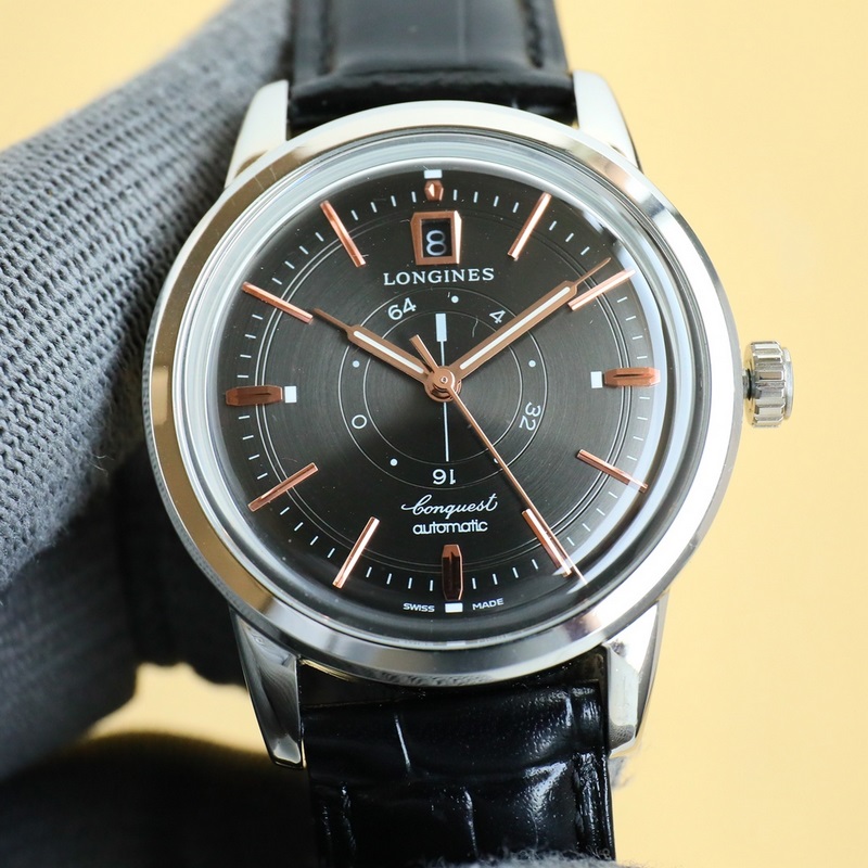 浪琴-康卡斯系列經(jīng)典複刻“獨(dú)眼龍” “獨(dú)眼龍”是浪琴于上世紀(jì)60年代推出的一款