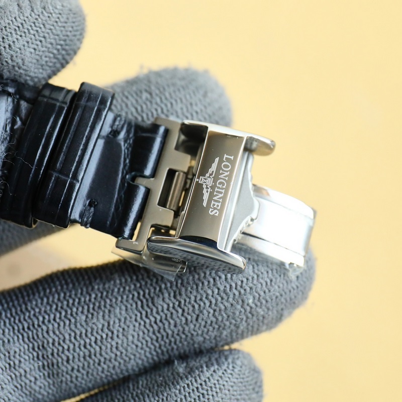 浪琴-康卡斯系列經典複刻“獨眼龍” “獨眼龍”是浪琴于上世紀60年代推出的一款