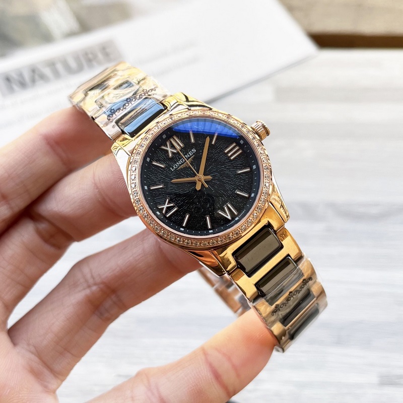 女款_浪琴錶結(jié)合女性材質(zhì)與動(dòng)感線條 打造出全新康柏系列(Conquest Classi