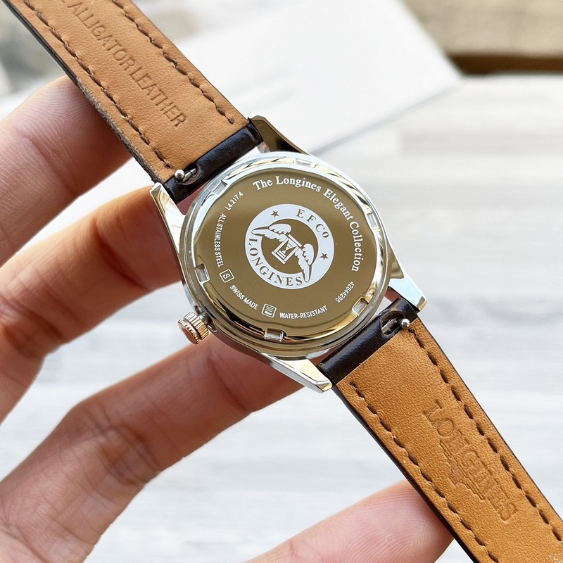 女款_浪琴錶結(jié)合女性材質(zhì)與動(dòng)感線條 打造出全新康柏系列(Conquest Classi