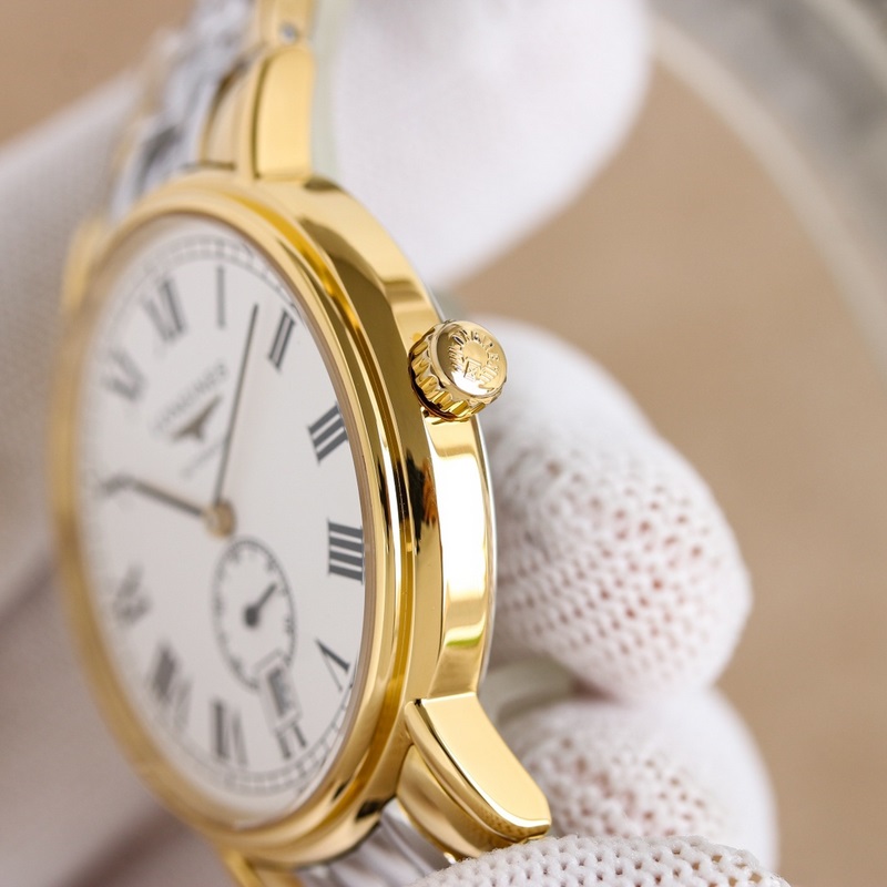 女款_新品浪琴優雅系列，腕錶以雋永設計與精湛工藝，詮釋了品牌對傳統制錶美學的深刻理解。