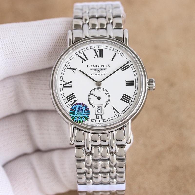女款_新品浪琴優雅系列，腕錶以雋永設計與精湛工藝，詮釋了品牌對傳統制錶美學的深刻理解。