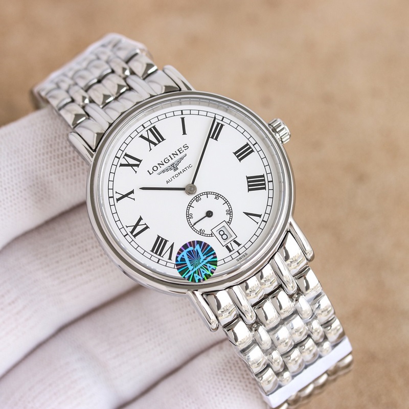 女款_新品浪琴優雅系列，腕錶以雋永設計與精湛工藝，詮釋了品牌對傳統制錶美學的深刻理解。