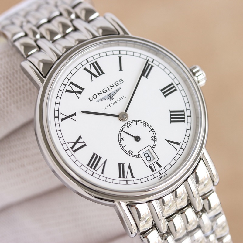 女款_新品浪琴優雅系列，腕錶以雋永設計與精湛工藝，詮釋了品牌對傳統制錶美學的深刻理解。