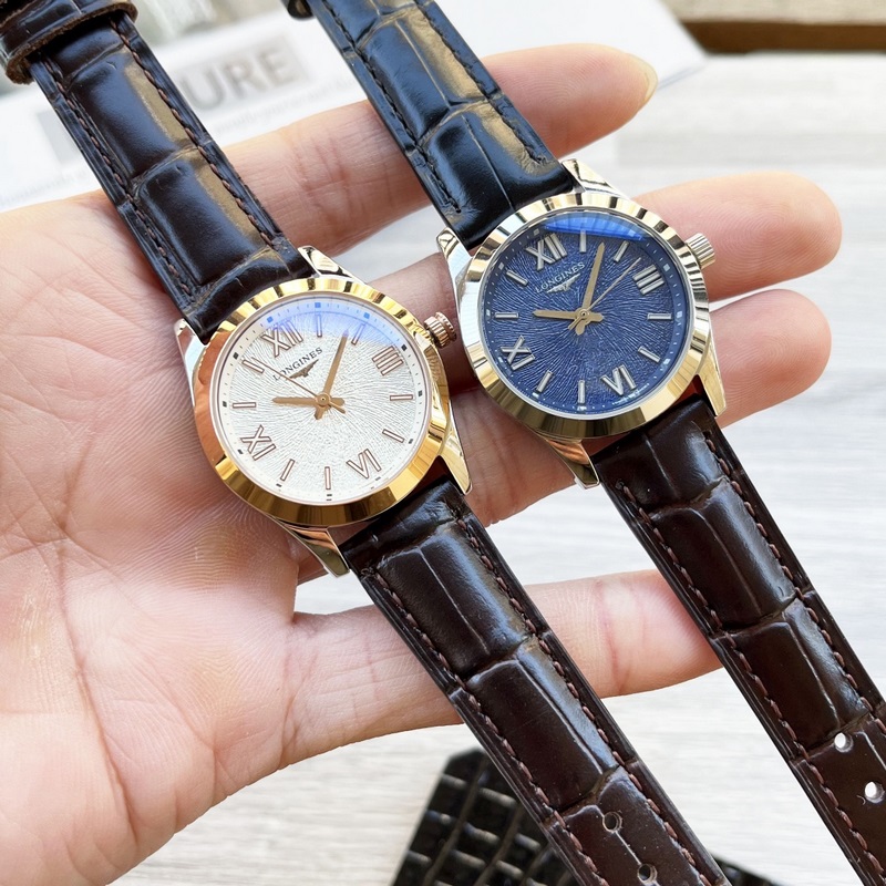 女款_浪琴錶結合女性材質與動感線條 打造出全新康柏系列(Conquest Classi