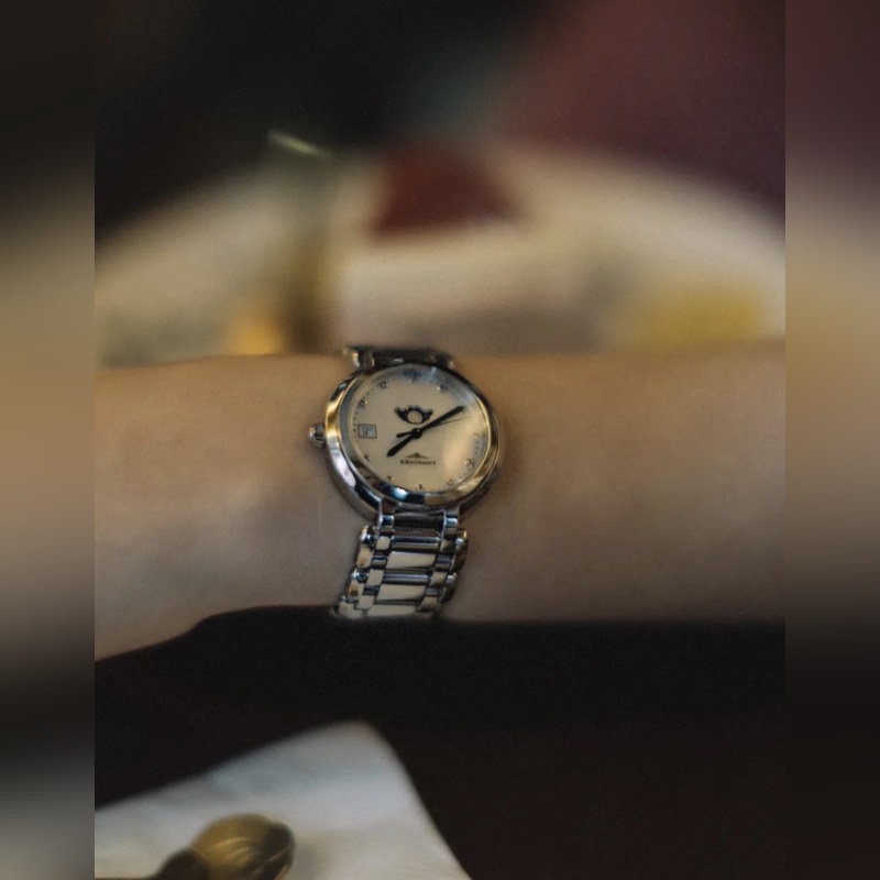 女款_KL【可樂】工廠浪琴優雅系列心月女錶——璀璨心月，奇幻優雅腕錶數據：型號L8.