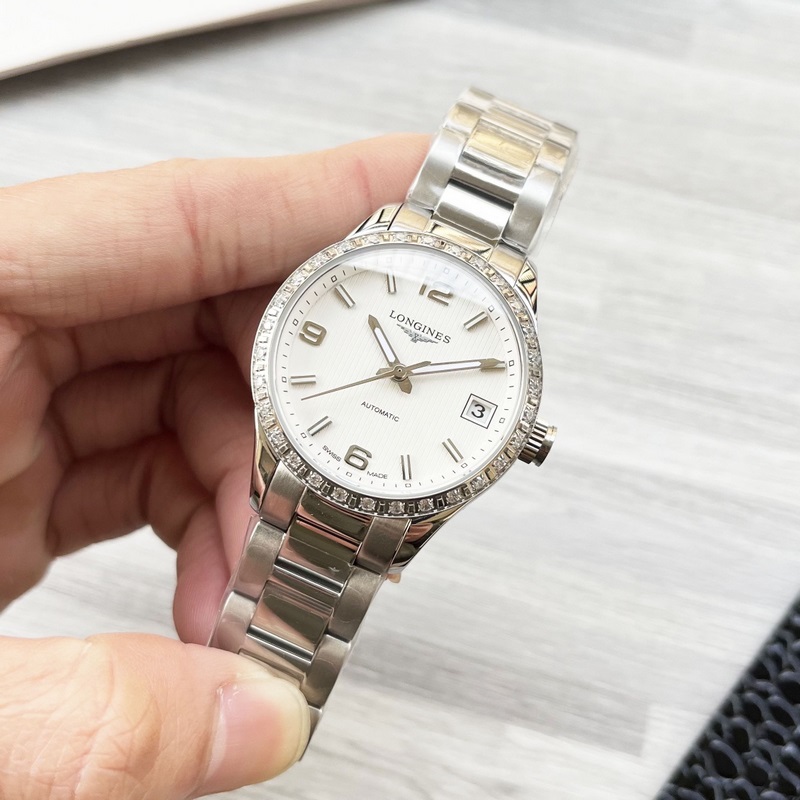 女款_浪琴-康鉑系列 女士腕錶 優雅時尚 錶殼316精鋼打造 采用原裝蝴蝶雙按扣 藍寶