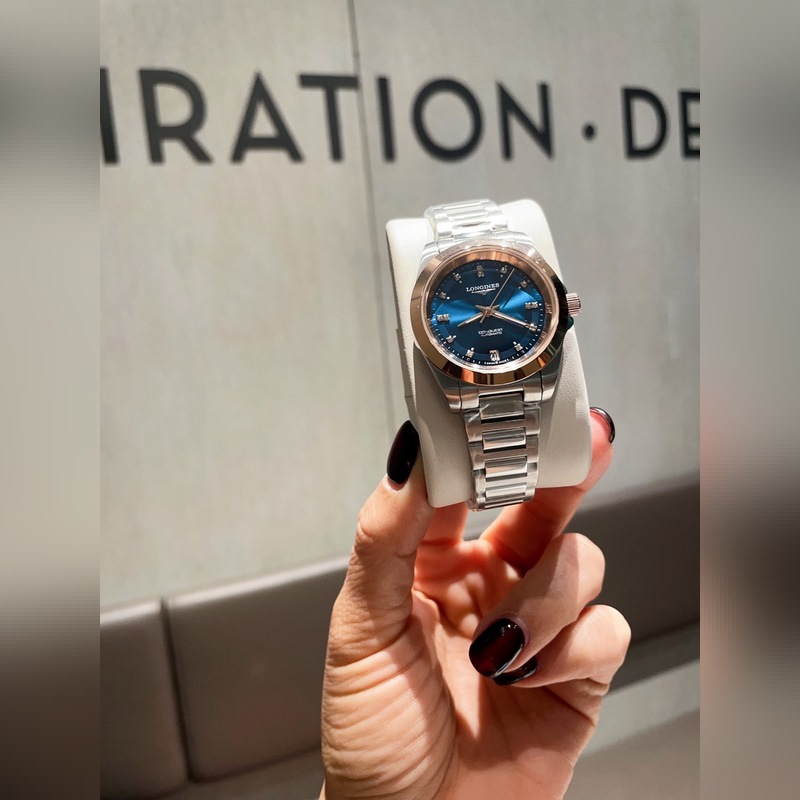 女款_浪琴康卡斯悅動系列 女裝34mm尺寸，316精鋼材質，一圈一殼，CNC精工藝打造