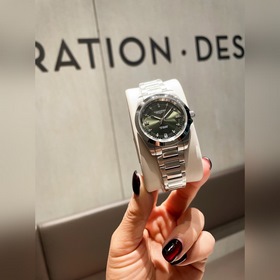 女款_浪琴康卡斯悅動系列 女裝34mm尺寸，316精鋼材質，一圈一殼，CNC精工藝打造