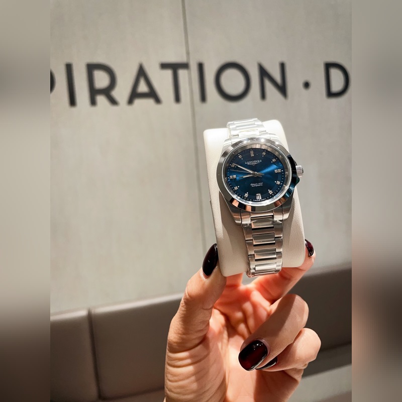 女款_浪琴康卡斯悅動(dòng)系列 女裝34mm尺寸，316精鋼材質(zhì)，一圈一殼，CNC精工藝打造