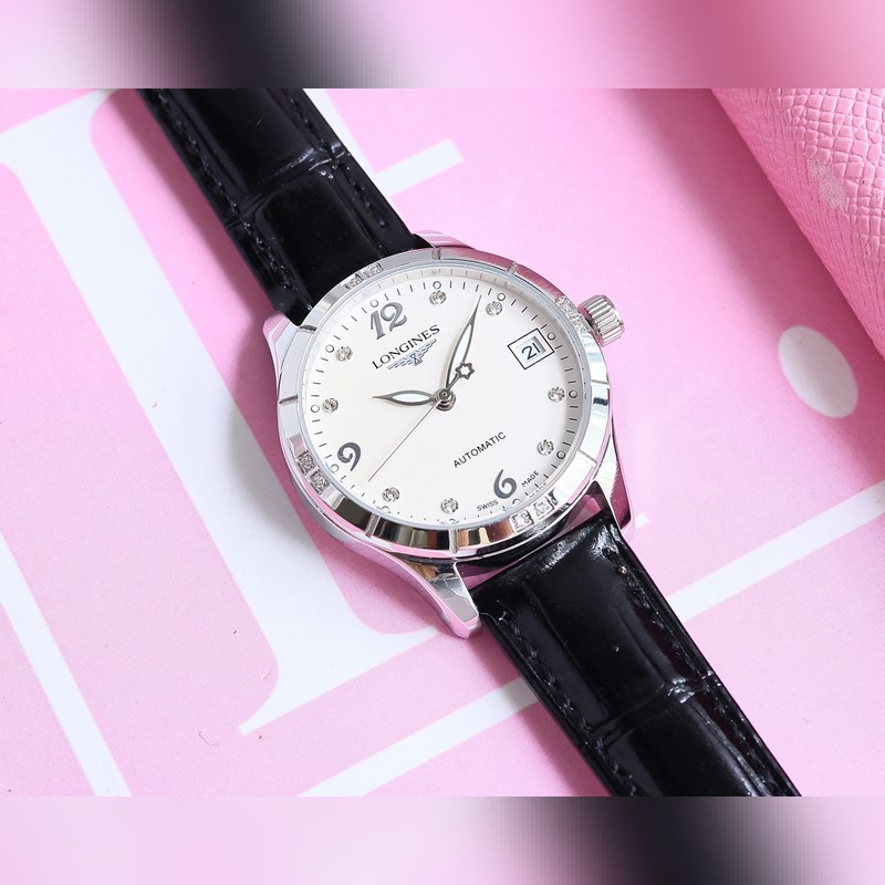 女款_最新力薦浪琴女款爆款，女裝腕錶，青春年華，可以搭配更多顔色皮帶鏡面：藍寶石水晶