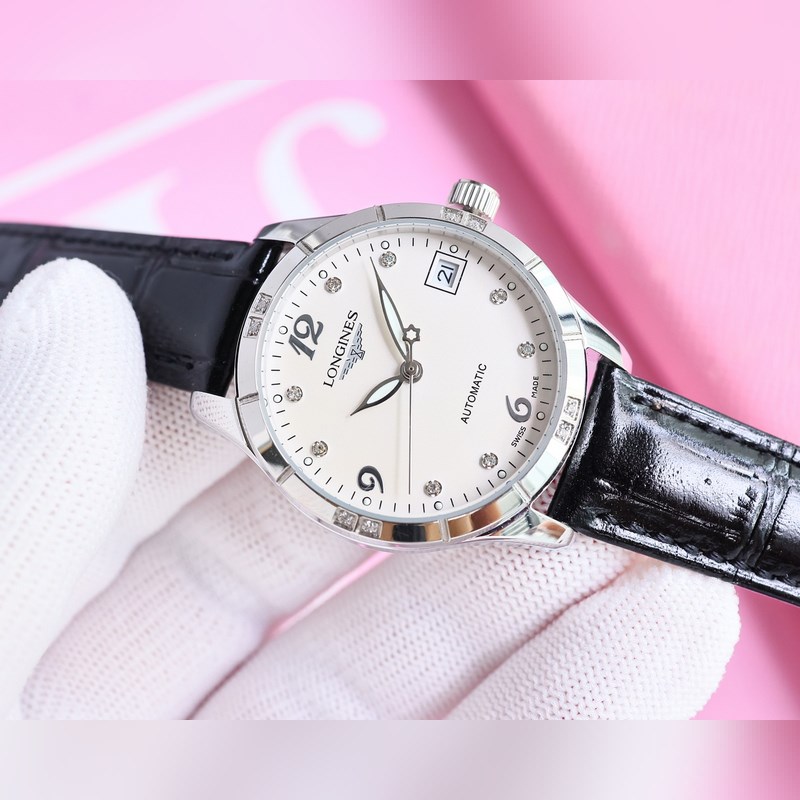 女款_最新力薦浪琴女款爆款，女裝腕錶，青春年華，可以搭配更多顔色皮帶鏡面：藍寶石水晶