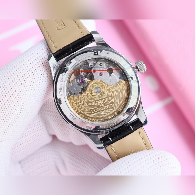 女款_最新力薦浪琴女款爆款，女裝腕錶，青春年華，可以搭配更多顔色皮帶鏡面：藍寶石水晶