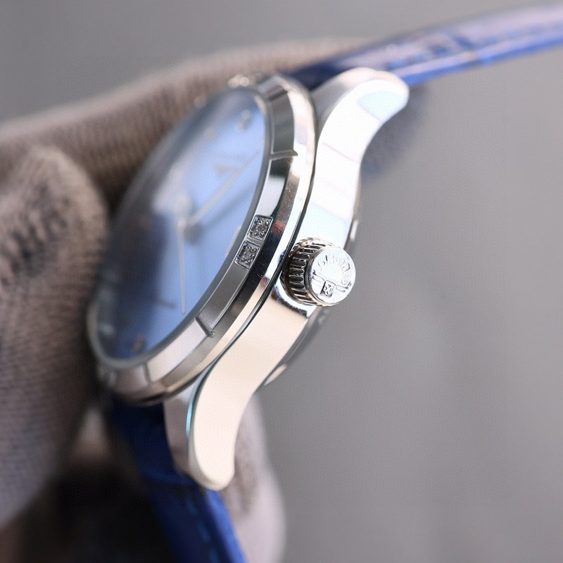 女款_最新力薦浪琴女款， 小紅書爆款，女裝腕錶，青春年華，可以搭配更多顔色皮帶鏡面：