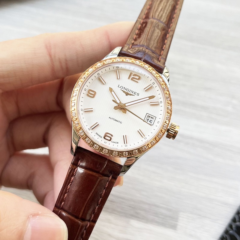 女款_浪琴-康鉑系列 女士腕錶 優雅時尚 錶殼316精鋼打造 采用原裝蝴蝶雙按扣 藍寶