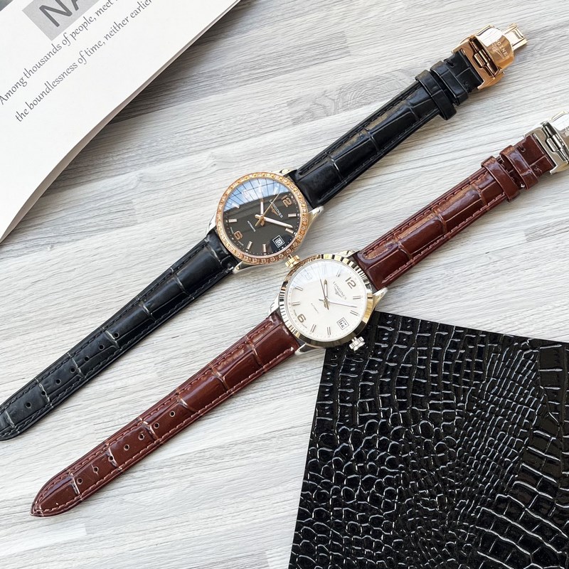 女款_浪琴-康鉑系列 女士腕錶 優雅時尚 錶殼316精鋼打造 采用原裝蝴蝶雙按扣 藍寶