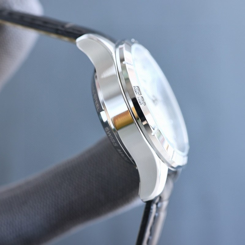 女款_新款浪琴機(jī)械女錶 ，推出為每一位女性設(shè)計(jì)的新品，適合所有女神佩戴，在不同場(chǎng)景都能