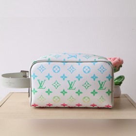 M14034獨(dú)家實(shí)拍  本款 Locker Dopp Kit 盥洗袋取材 Mo