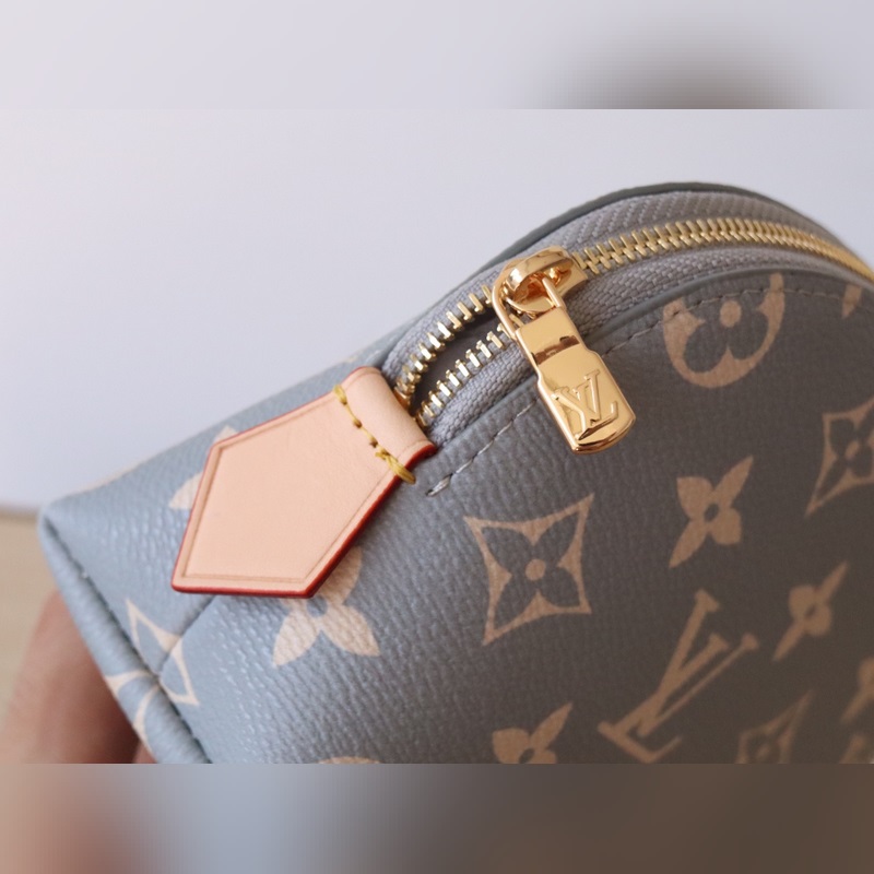 M12440淺灰 本款 Pochette Cosmétique 小號化妝包拼接