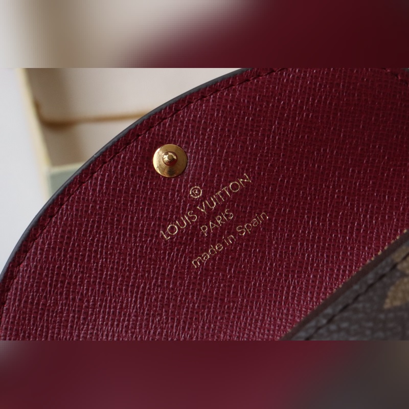 M82333皮面  ROSALIE 零錢包！選用 Monogram 和 Mon