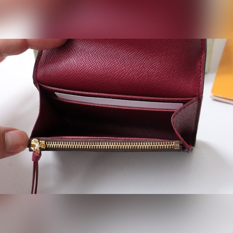 M82333皮面  ROSALIE 零錢包！選用 Monogram 和 Mon