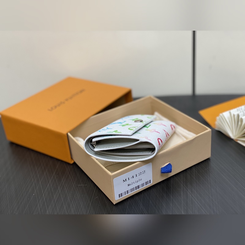 【臺灣貨】M14122白色漸變 三折錢包 Victor 錢包 這款優雅的Vict