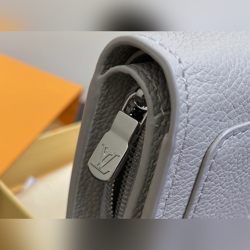 【臺灣貨】M14153香芋紫 全皮兩折錢包 CLéA 卡夾 從Maison Ms