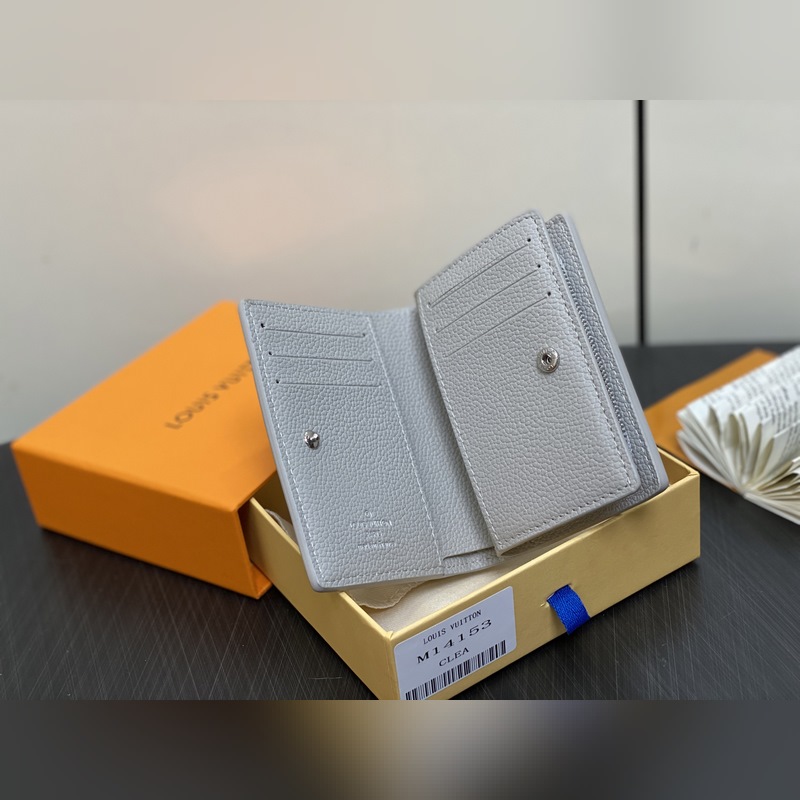 【臺灣貨】M14153香芋紫 全皮兩折錢包 CLéA 卡夾 從Maison Ms