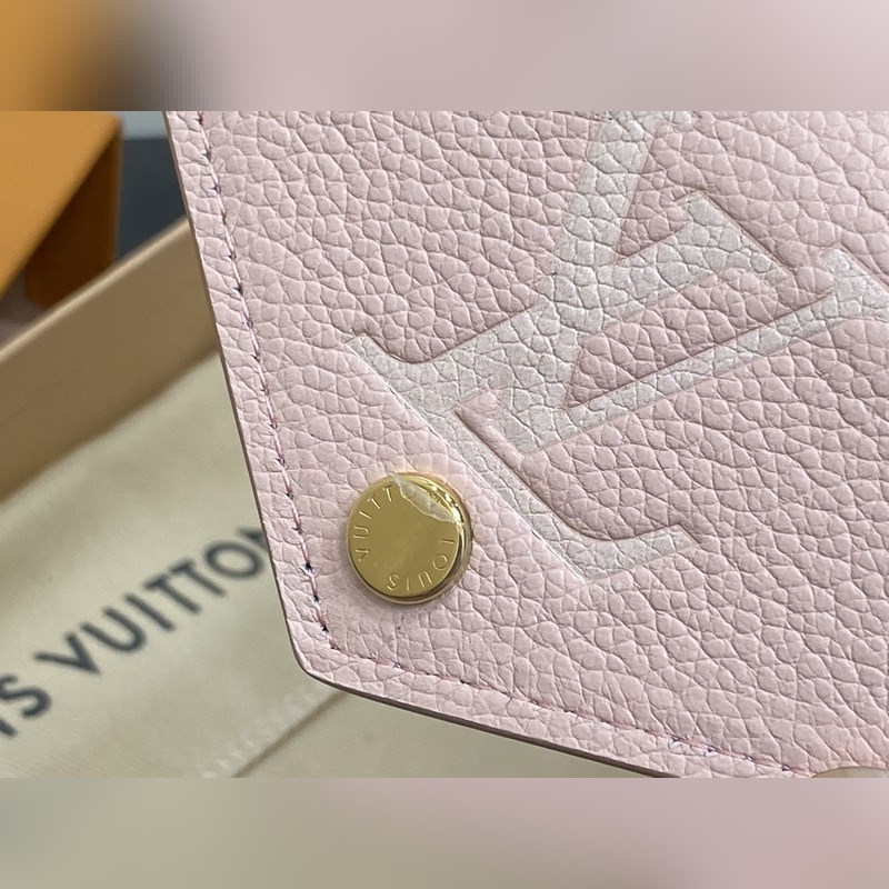 【臺(tái)灣貨】M14220粉色絲印 全皮三折錢包 VICTORINE 錢夾 本款 V