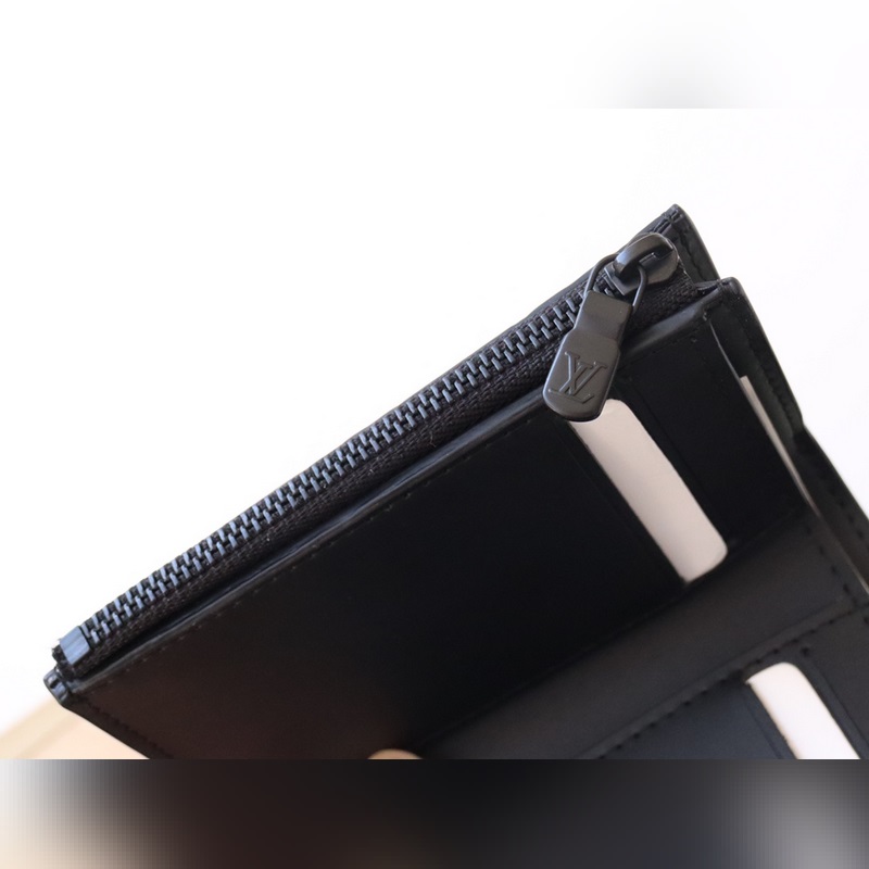 M12635Victor 錢包  這款優(yōu)雅的Victor錢包以Monogram