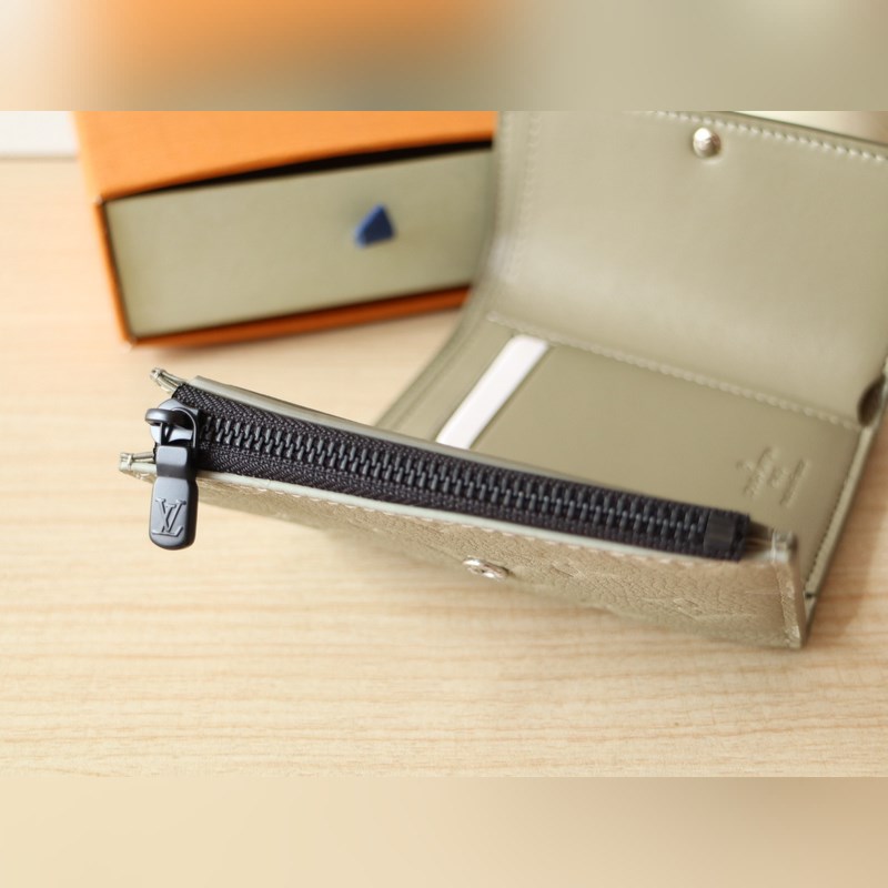 Victor 錢包M13216 這款優(yōu)雅的Victor錢包以Monogram