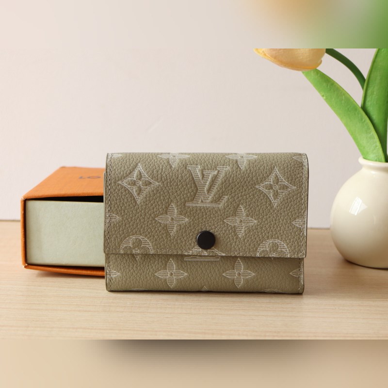 Victor 錢包M13216 這款優(yōu)雅的Victor錢包以Monogram