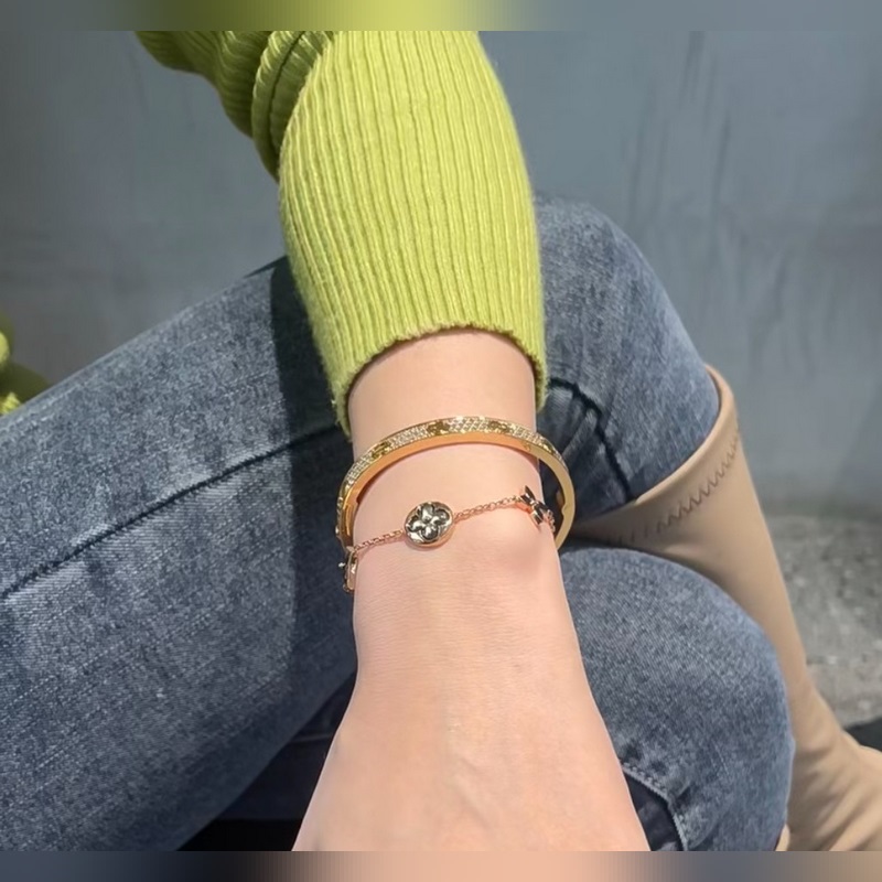 Lv 路易威登 新款 老花 漸變灰貝母 手鍊 早秋新款 超美膩！精選德國進口材質