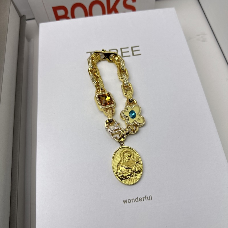 路易威登LV黃金手鍊原單貨 專櫃新款開模潮流時尚必備 男女均可佩戴 情侶款同款