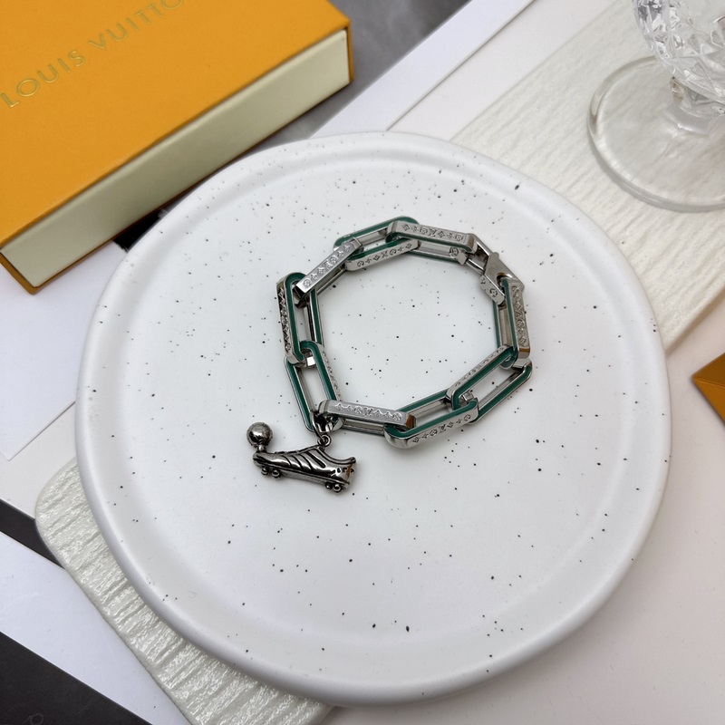 路易威登LV手鍊原單貨 專櫃新款開模潮流時尚必備 男女均可佩戴 情侶款同款 搖