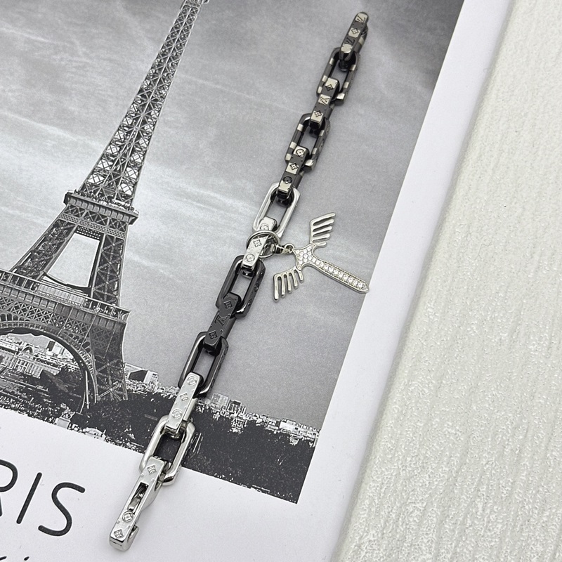 路易威登LV手鍊原單貨 專櫃新款開模複古潮流時(shí)尚必備 男女均可佩戴 情侶款同款