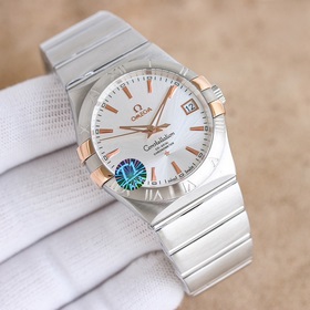 羅馬鑽 150OM+Factory 性價比首選以經(jīng)典之名，彰顯非凡。38毫米