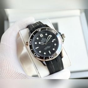 西鐵城夾版 （黑騎士到貨）2025年度官方強烈推薦歐米茄海馬300米潛水腕錶全