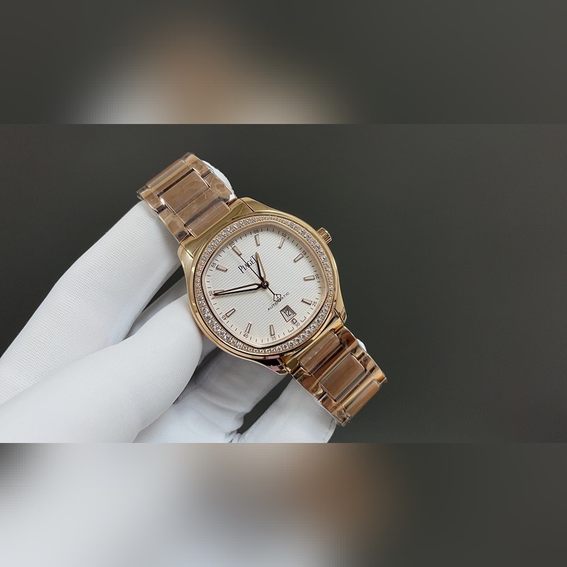 人稱小鸚鵡螺[旺柴]！(伯爵鋼王)一款優(yōu)雅的運動腕錶，可商務亦可運動休閑。歡迎對