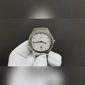 人稱小鸚鵡螺[旺柴]！(伯爵鋼王)一款優雅的運動腕錶，可商務亦可運動休閑。歡迎對