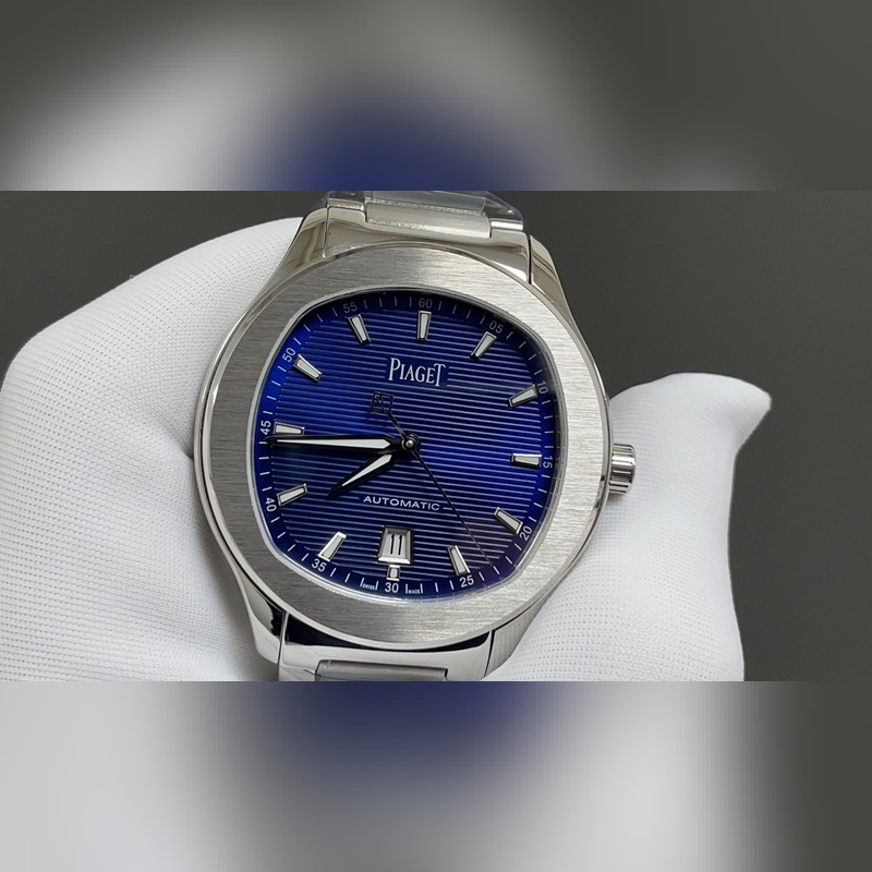 人稱小鸚鵡螺[旺柴]！(伯爵鋼王)一款優雅的運動腕錶，可商務亦可運動休閑。歡迎對