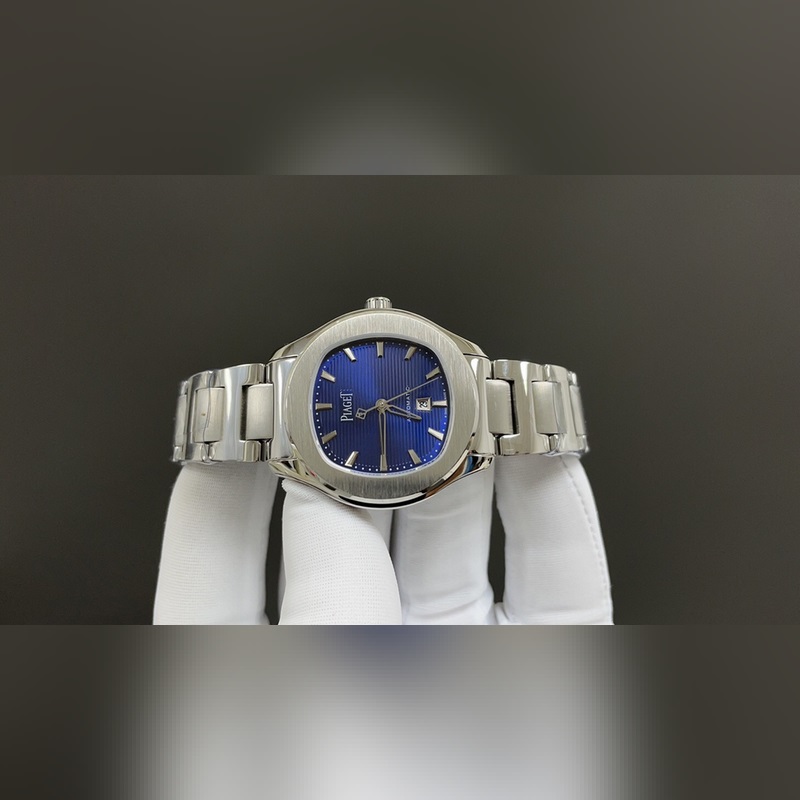 人稱小鸚鵡螺[旺柴]！(伯爵鋼王)一款優雅的運動腕錶，可商務亦可運動休閑。歡迎對