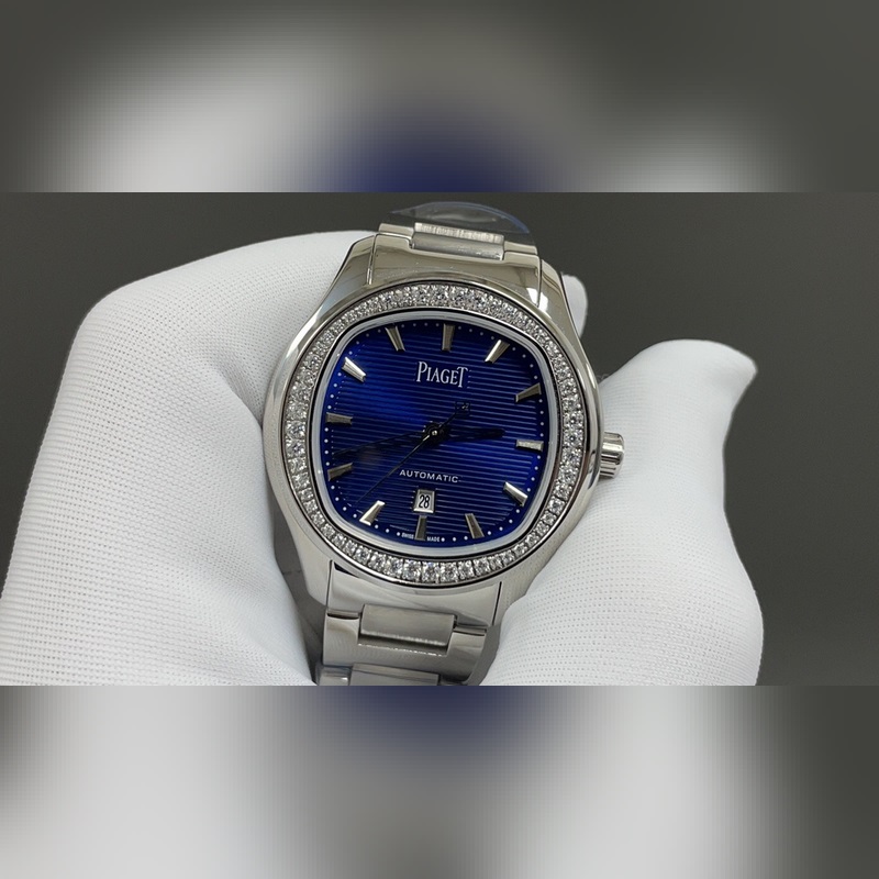 人稱小鸚鵡螺[旺柴]！(伯爵鋼王)一款優(yōu)雅的運動腕錶，可商務亦可運動休閑。歡迎對