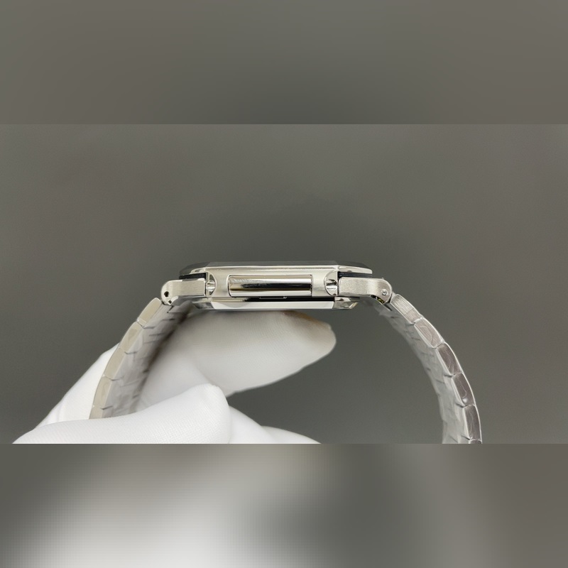 Factory 百達翡麗重磅推出新系列CUBITUS 5821腕錶這款Cubi