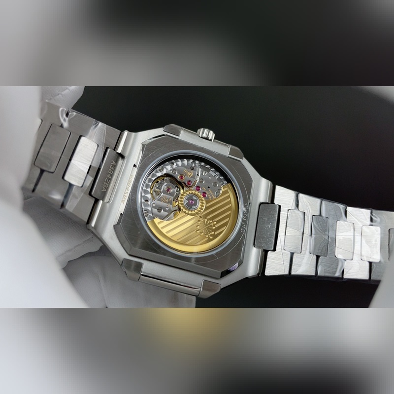 Factory 百達(dá)翡麗重磅推出新系列CUBITUS 5821腕錶這款Cubi