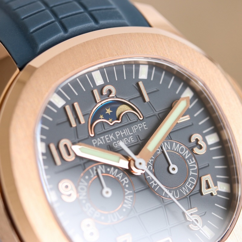 雷王 百達翡麗5261R-001最新款笑臉手雷男女通用！百達翡麗Aquanau